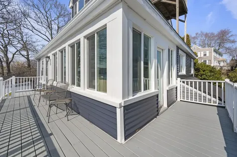30 Bridge Street Kittery ME 03904