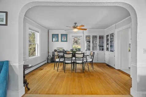30 Bridge Street Kittery ME 03904