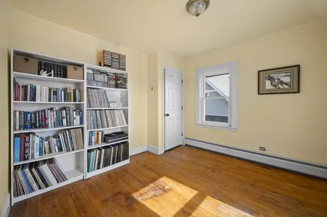 30 Bridge Street Kittery ME 03904