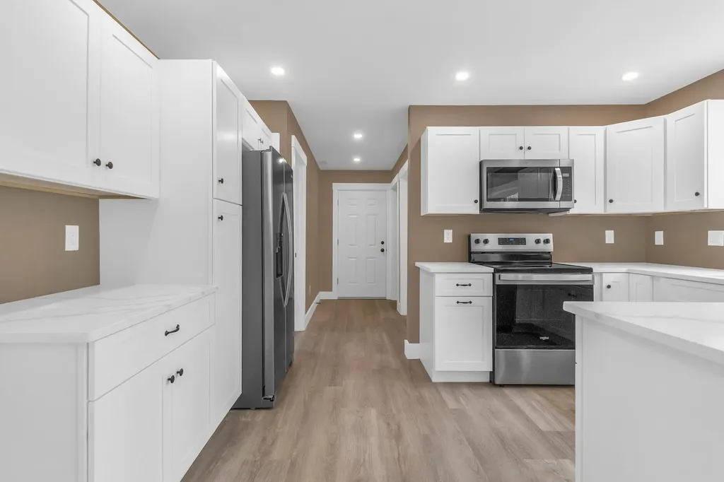 5 Oldham Road Saint Albans ME 04971