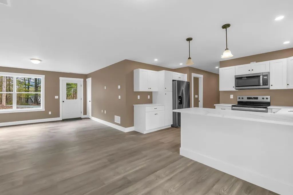 5 Oldham Road Saint Albans ME 04971