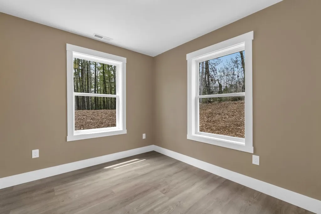 5 Oldham Road Saint Albans ME 04971