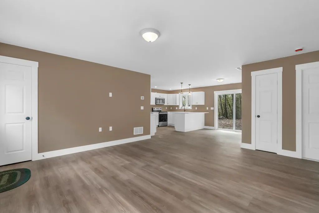 5 Oldham Road Saint Albans ME 04971