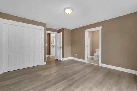 5 Oldham Road Saint Albans ME 04971