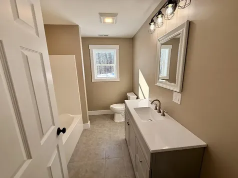 5 Oldham Road Saint Albans ME 04971