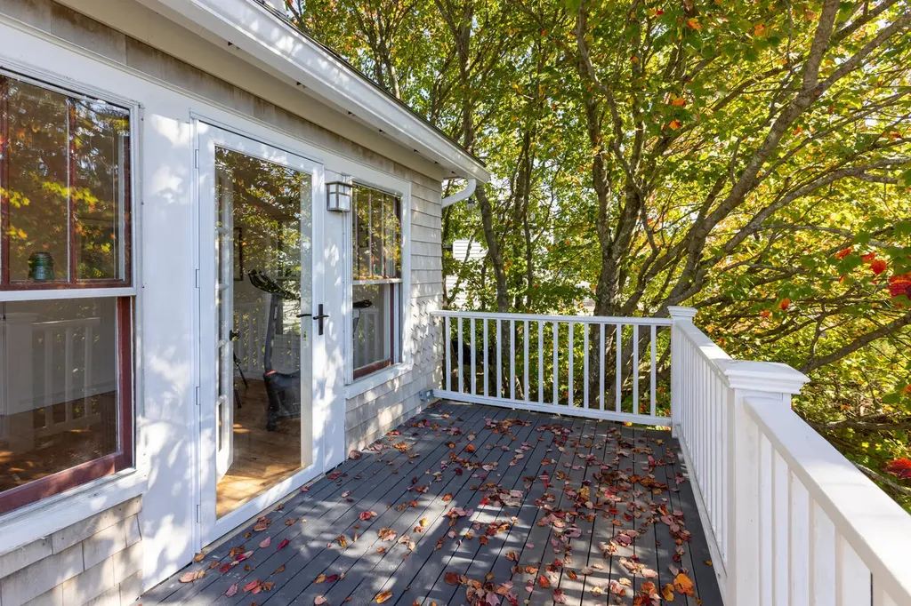 2 E Grand Avenue Scarborough ME 04074