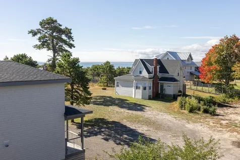 2 E Grand Avenue Scarborough ME 04074