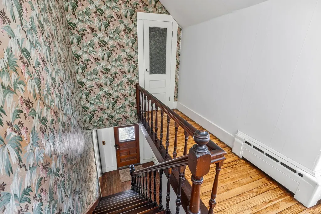 39 Park Street Paris ME 04281