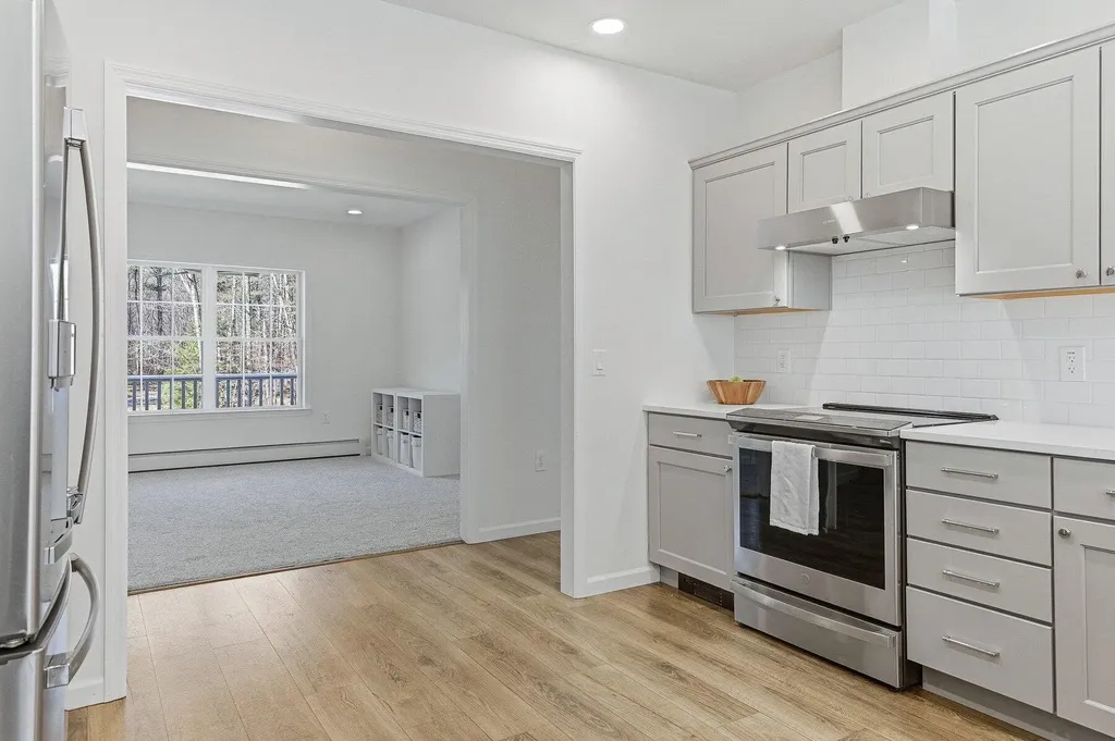 44 Thurrell Road South Berwick ME 03908