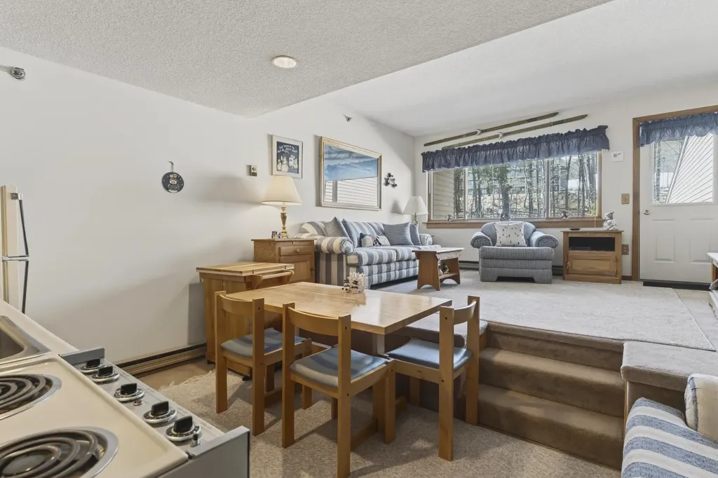 8 Cascades Drive Newry ME 04261