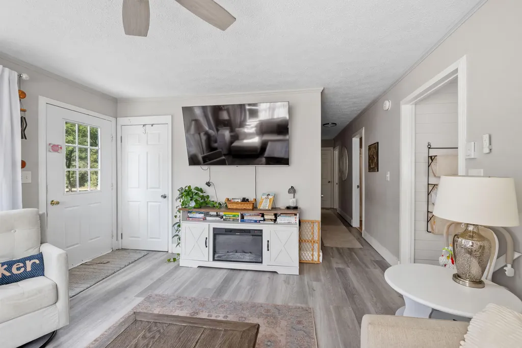 3 Nichols Lane Kennebunk ME 04043