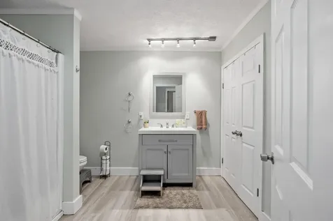 3 Nichols Lane Kennebunk ME 04043