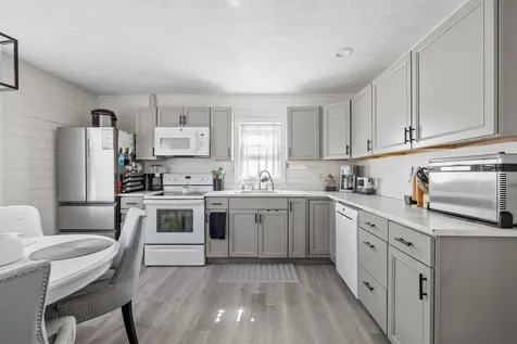 3 Nichols Lane Kennebunk ME 04043