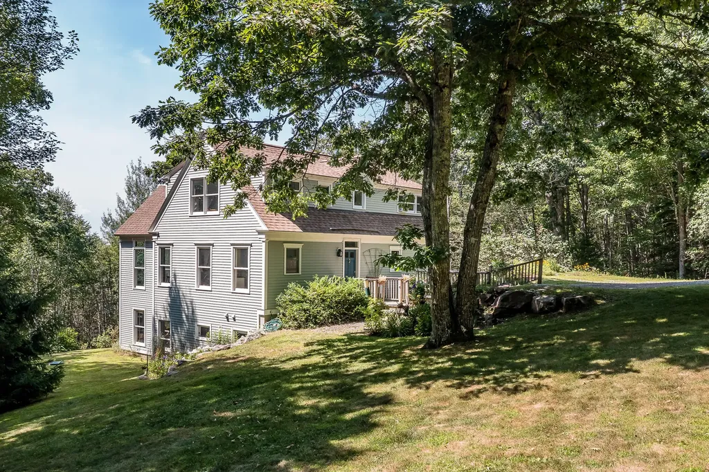 24 White Tail Drive Rockport ME 04856