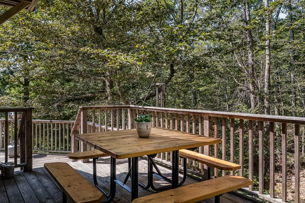 24 White Tail Drive Rockport ME 04856