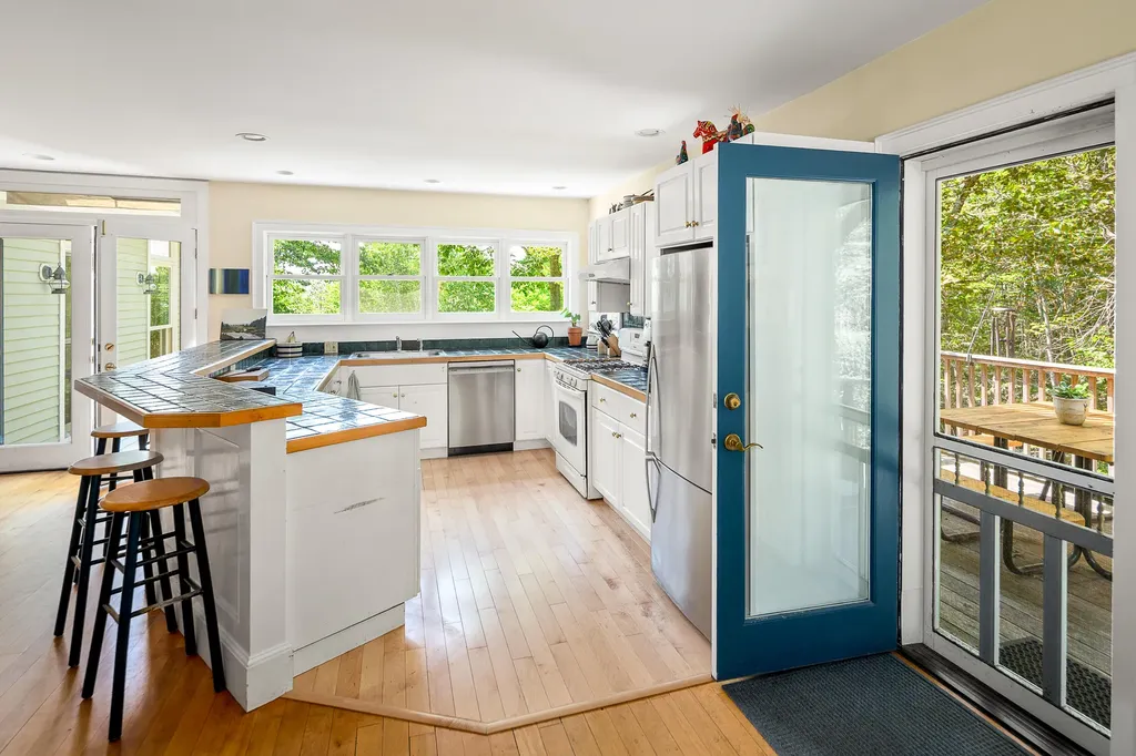 24 White Tail Drive Rockport ME 04856