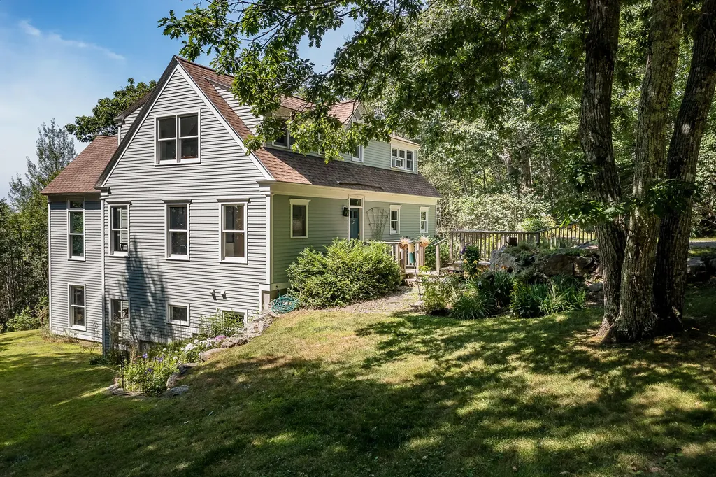 24 White Tail Drive Rockport ME 04856