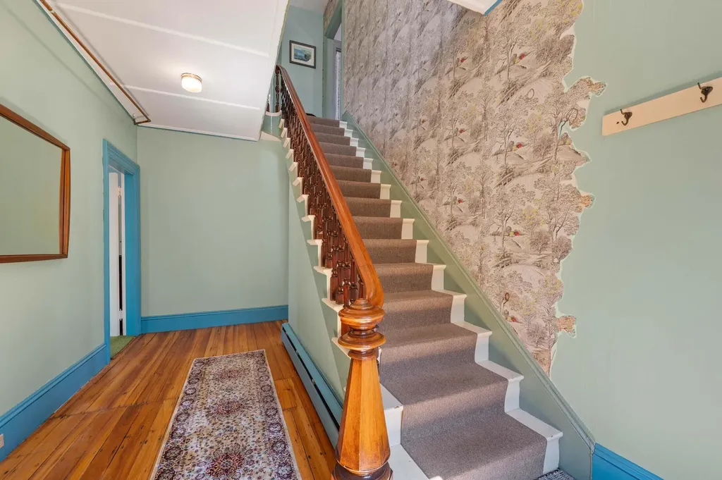 91 W River Road Waterville ME 04901