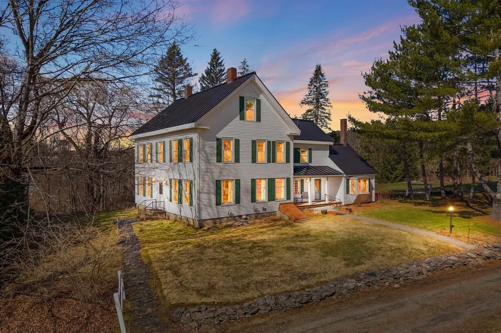 91 W River Road Waterville ME 04901