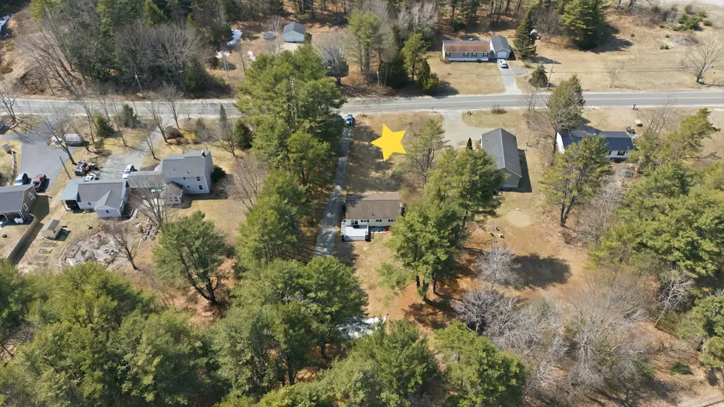 357 River Road Topsham ME 04086