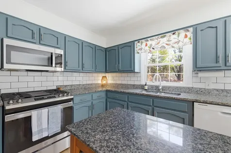 357 River Road Topsham ME 04086