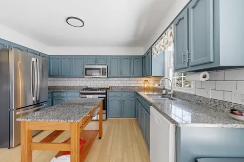 357 River Road Topsham ME 04086