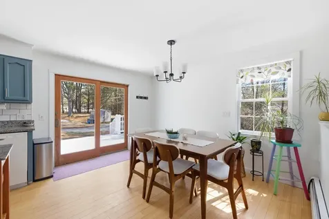 357 River Road Topsham ME 04086