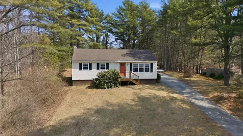 357 River Road Topsham ME 04086