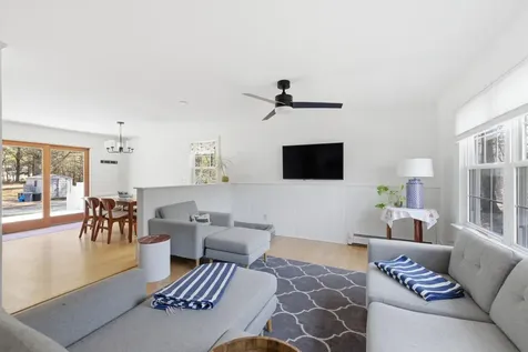 357 River Road Topsham ME 04086