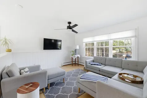 357 River Road Topsham ME 04086