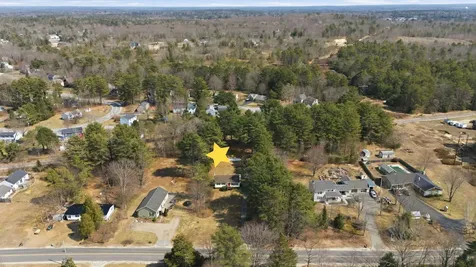 357 River Road Topsham ME 04086
