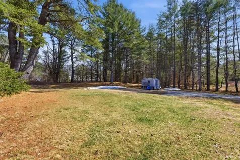 357 River Road Topsham ME 04086