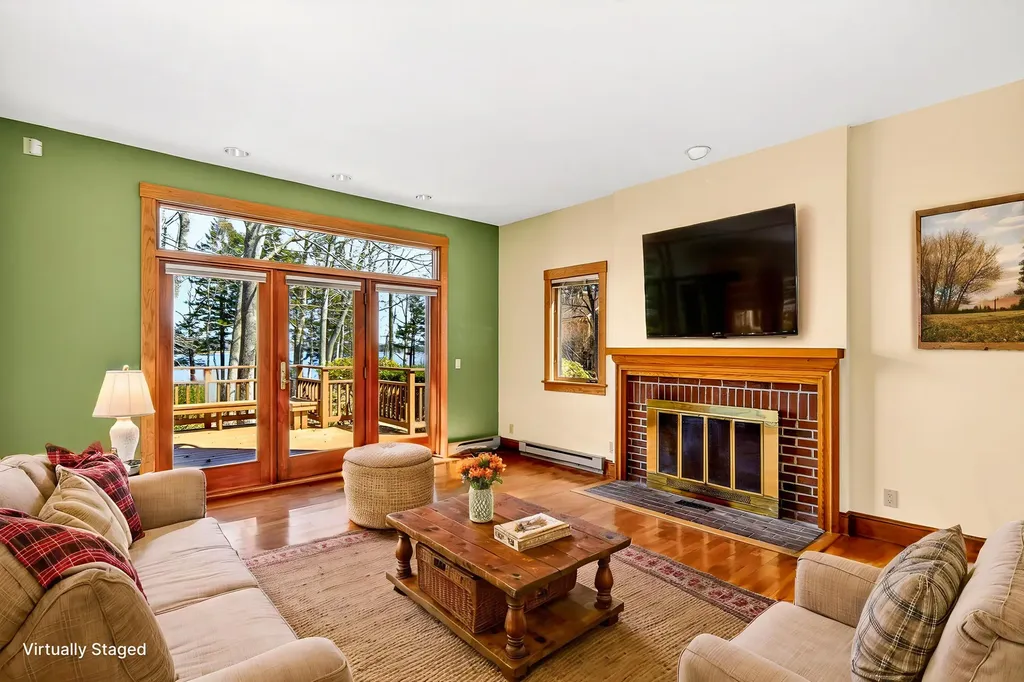 26 Harbor Drive Lincolnville ME 04849