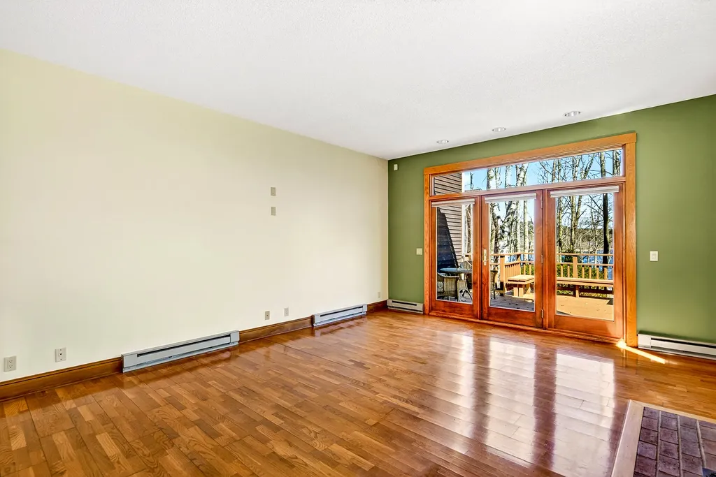 26 Harbor Drive Lincolnville ME 04849
