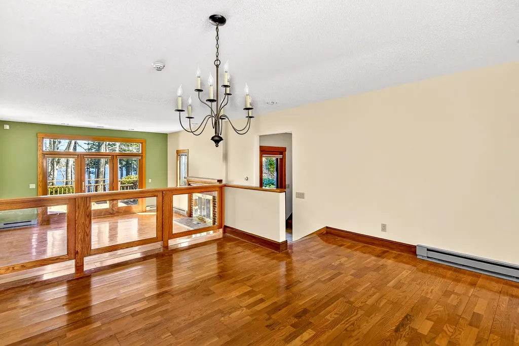 26 Harbor Drive Lincolnville ME 04849