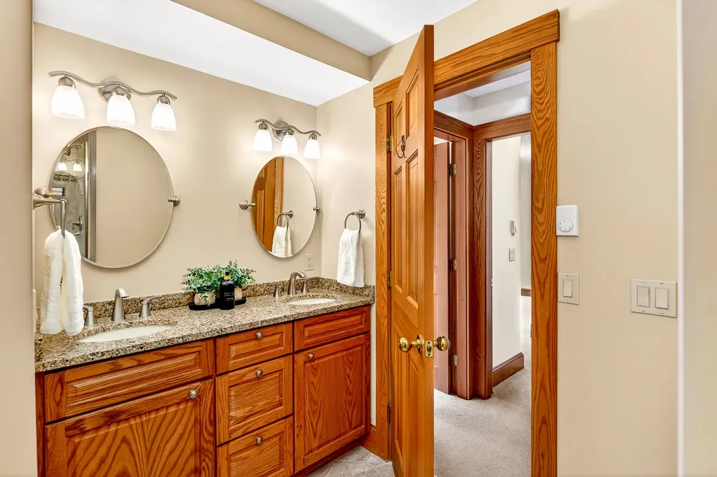 26 Harbor Drive Lincolnville ME 04849
