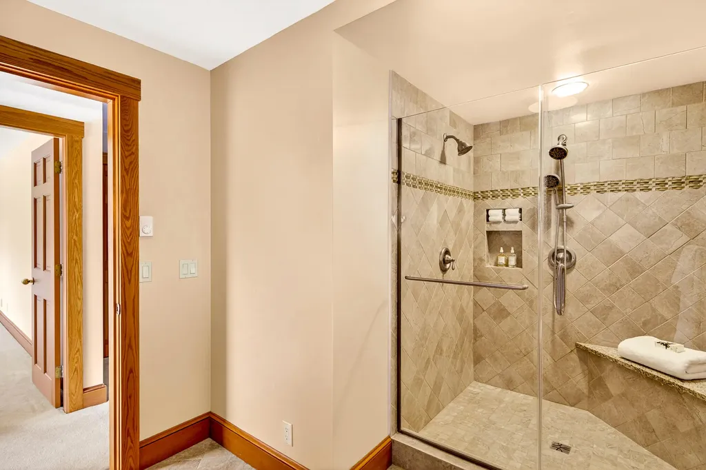 26 Harbor Drive Lincolnville ME 04849