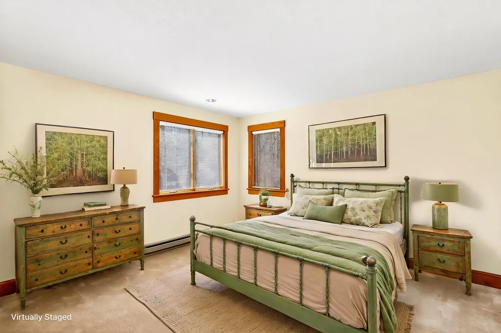 26 Harbor Drive Lincolnville ME 04849