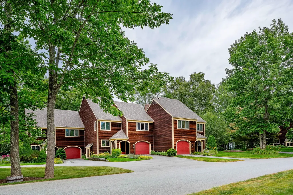 26 Harbor Drive Lincolnville ME 04849
