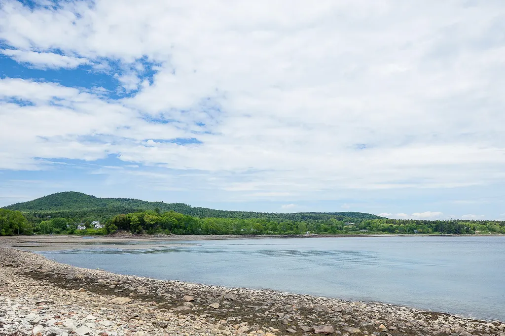 26 Harbor Drive Lincolnville ME 04849