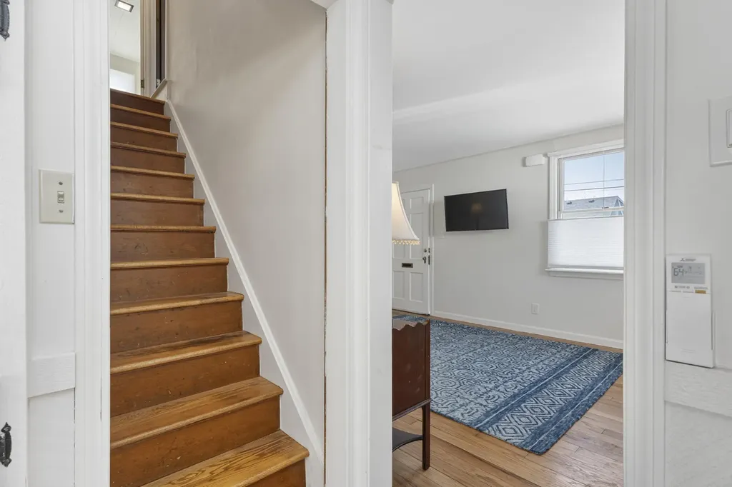 16 Meadow Way Cape Elizabeth ME 04107
