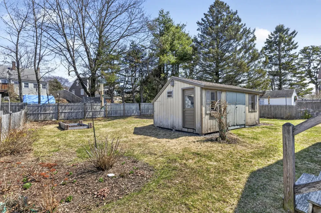 16 Meadow Way Cape Elizabeth ME 04107
