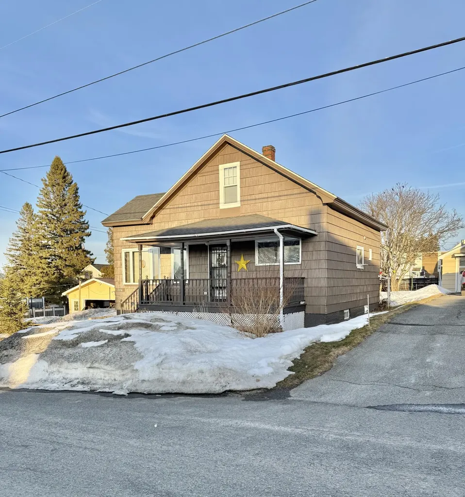 136 12th Avenue Madawaska ME 04756