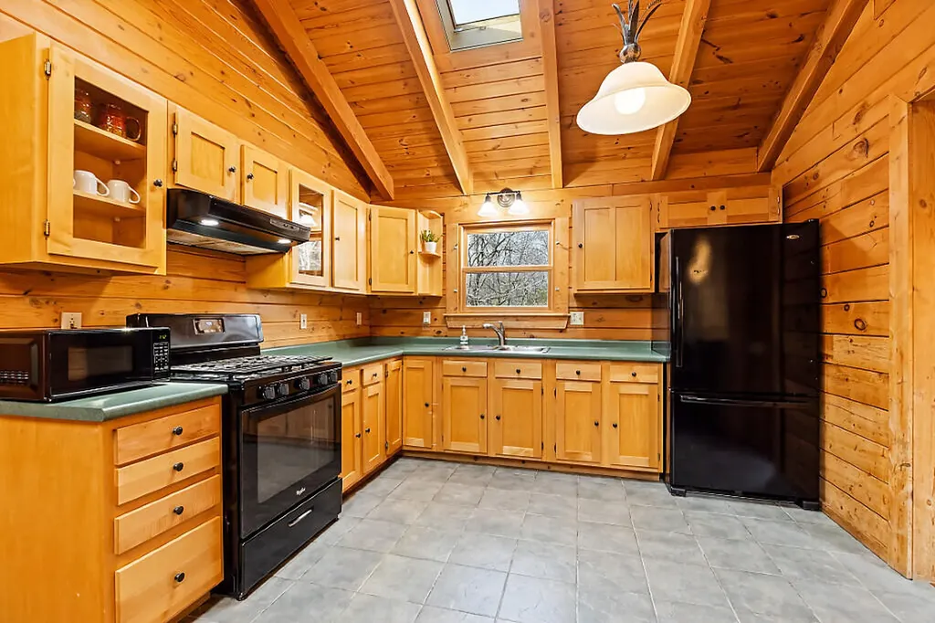 14 Beech Ridge Road Dresden ME 04342