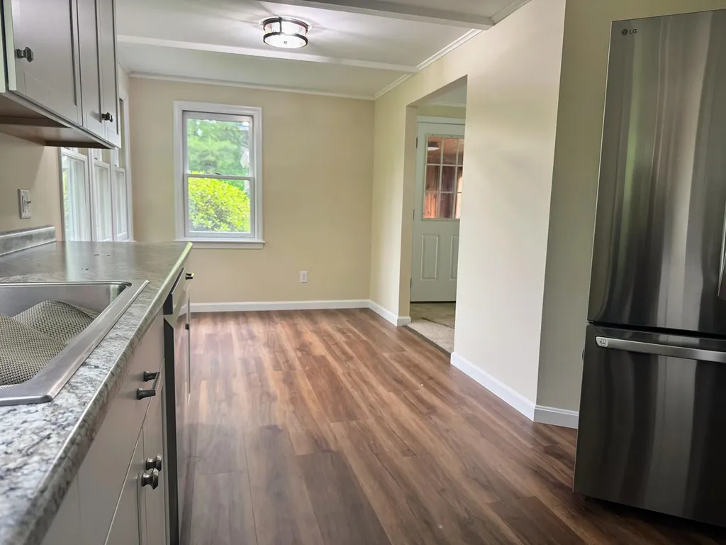15 Moore Avenue Auburn ME 04210
