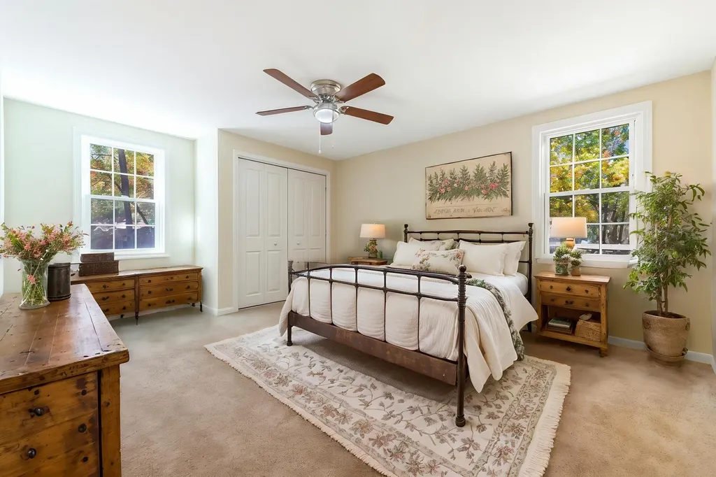 15 Moore Avenue Auburn ME 04210