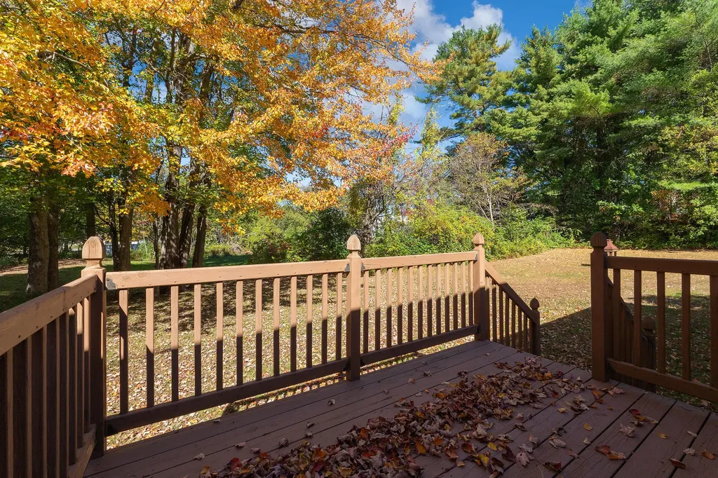 15 Moore Avenue Auburn ME 04210