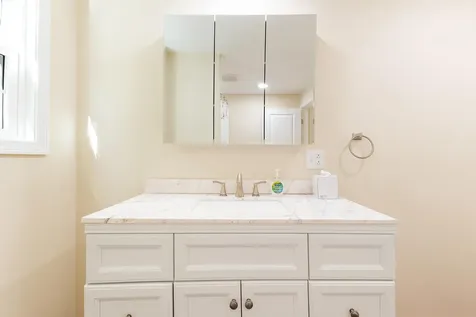 15 Moore Avenue Auburn ME 04210