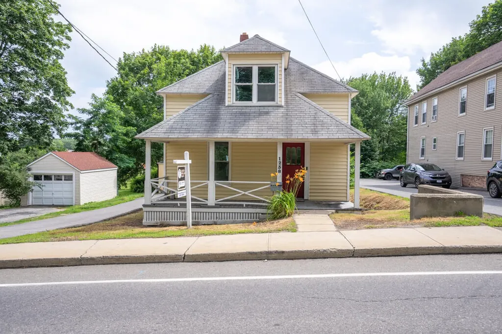 1238 Broadway South Portland ME 04106