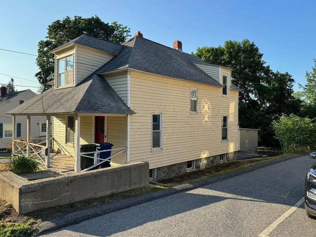 1238 Broadway South Portland ME 04106